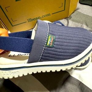 Size 10-11 l.l bean navy item 514088